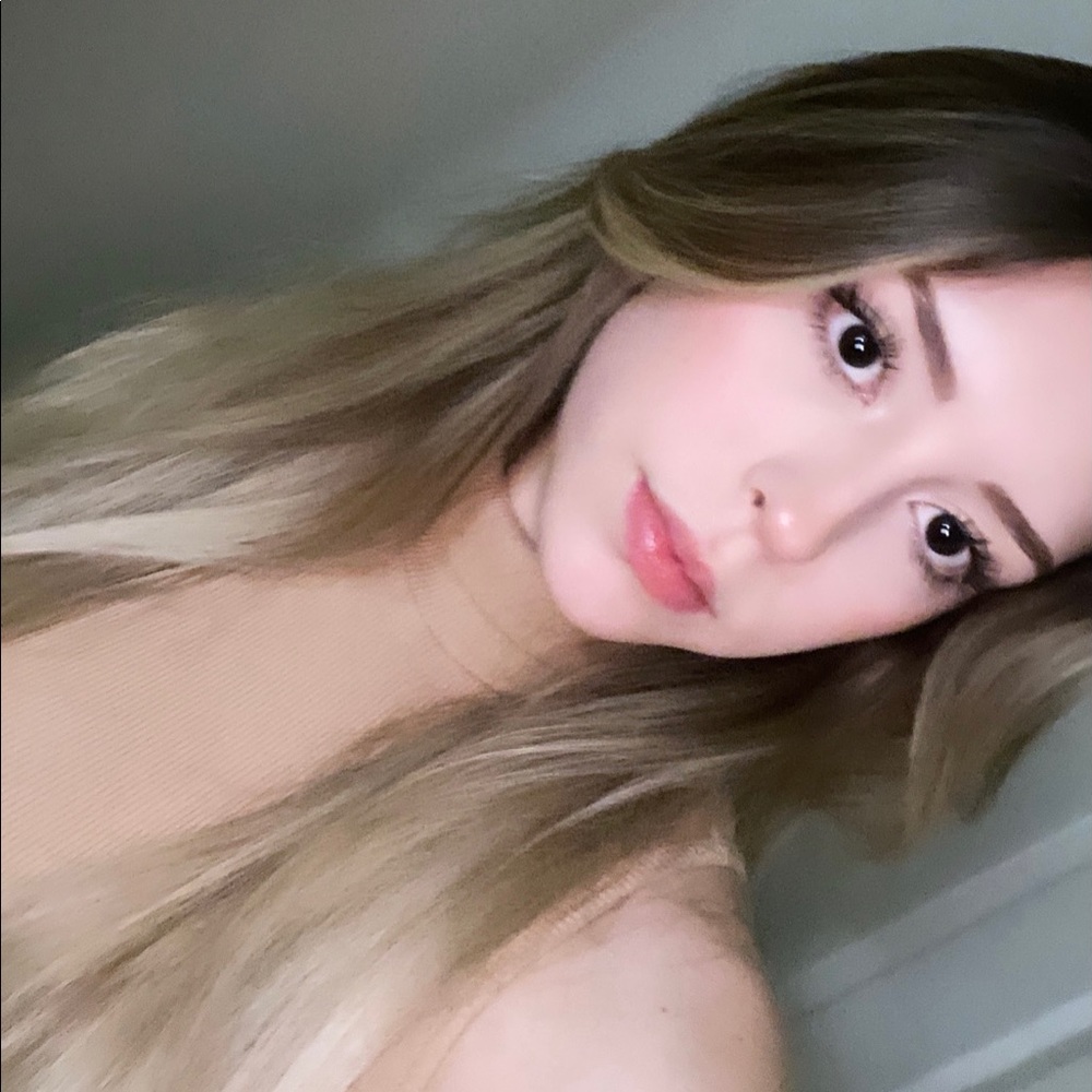 Meet your Posher, Evelyn